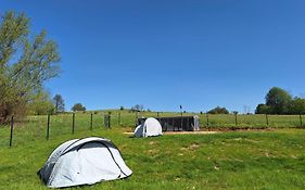 Camping, Zabierz Wlasny Namiot Kameralne Pole Namiotowe Z Basenem Kinem Plenerowym Miejscem Na Ognisko I Placem Zabaw Zywe Zwierzeta Agroturystyka