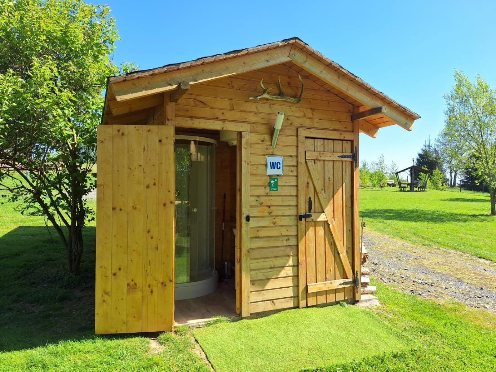 Camping, Zabierz Wlasny Namiot Kameralne Pole Namiotowe Z Basenem Kinem Plenerowym Miejscem Na Ognisko I Placem Zabaw Zywe Zwierzeta Agroturystyka Giebultow  Zewnętrze zdjęcie